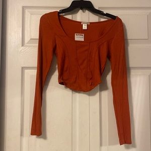 -cropped long sleeve